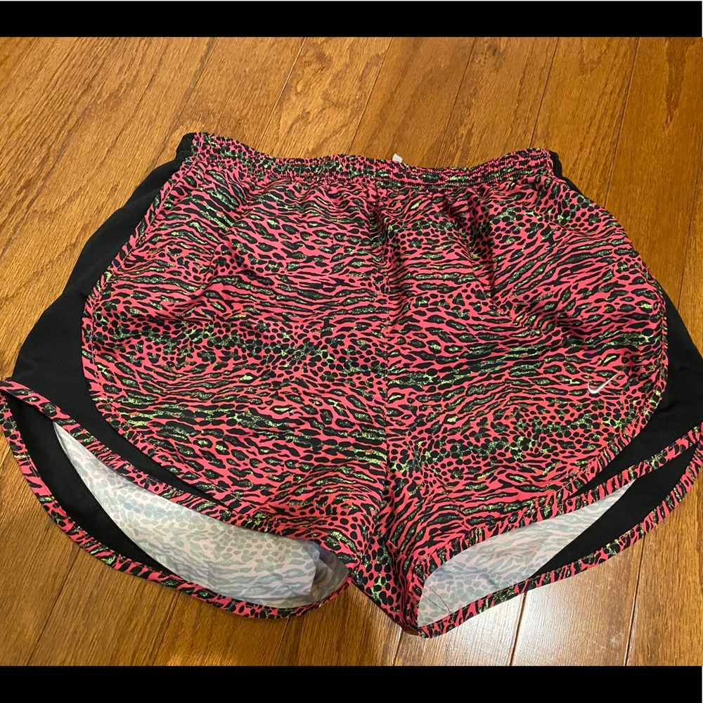 Womens Nike Tempo shorts size medium